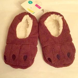 ONLY 1 PR! Capelli Kids Critter Slipper Socks